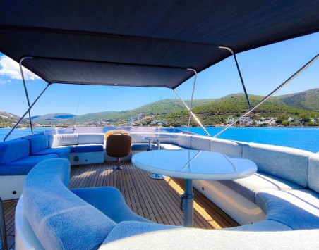 Leopard Catamarans / Robertson & Caine Zeus Zeus