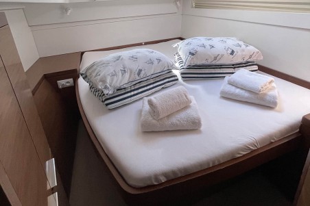 Lagoon-Bénéteau Lagoon 40 - 4 + 2 cab Amalia II