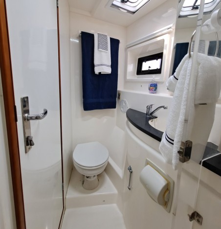 Leopard Catamarans / Robertson & Caine Leopard 48 - 4 + 1 cab. Southern Cross