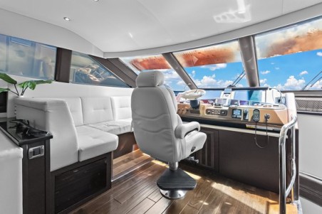 Marquis Yachts Marquis 720 Flybridge After Parr T