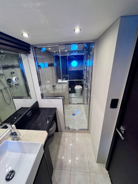 Marquis Yachts Marquis 720 Flybridge After Parr T