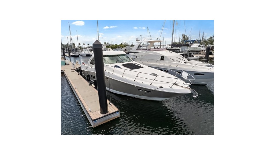 Sea Ray 60 Sundancer | Czarter jachtu USA | Travelboat