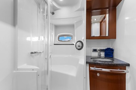 Sea Ray 60 Sundancer | Czarter jachtu USA | Travelboat