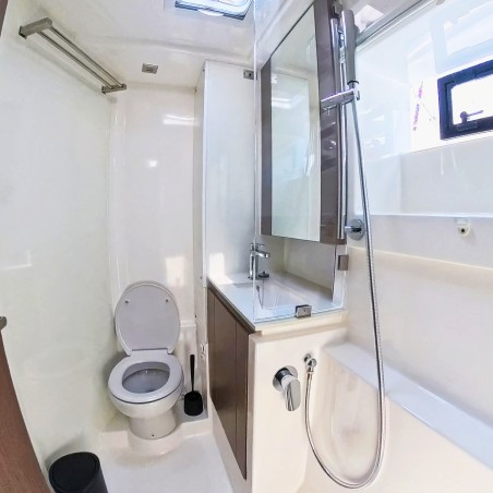 Leopard Catamarans / Robertson & Caine Leopard 50 - 5 + 1 cab Sonea