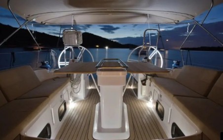 Elan Marine Elan Impression 50 - 5 + 1 cab. Lazy Days