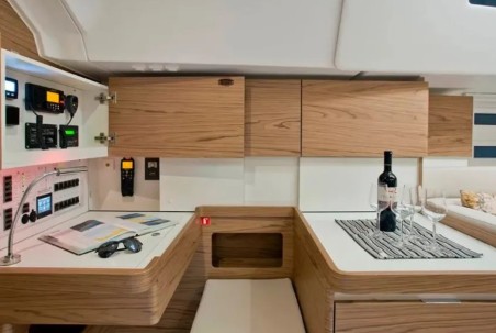 Elan Marine Elan Impression 50 - 5 + 1 cab. Lazy Days