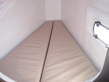 Catana Group Bali 4.3 - 4 + 2 cab. Maria Elena