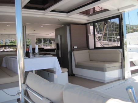 Catana Group Bali 4.3 - 4 + 2 cab. Patrizia