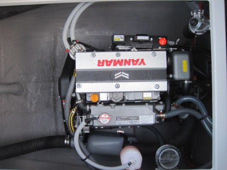 Catana Group Bali 4.3 - 4 + 2 cab. Patrizia