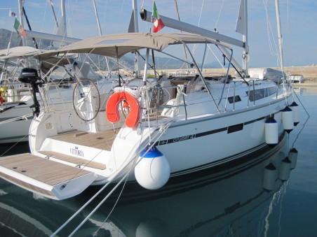 Bavaria Yachtbau Bavaria Cruiser 41 - 3 cab. Vittoria
