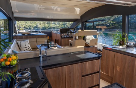 Sealine Sealine F430 Lomar