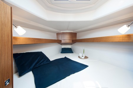 Bavaria Yachtbau Bavaria Cruiser 33 Adria Breeze