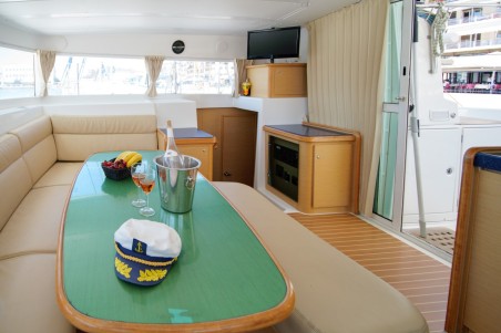 Lagoon-Bénéteau Lagoon 420 - 4 + 2 cab. Amelia