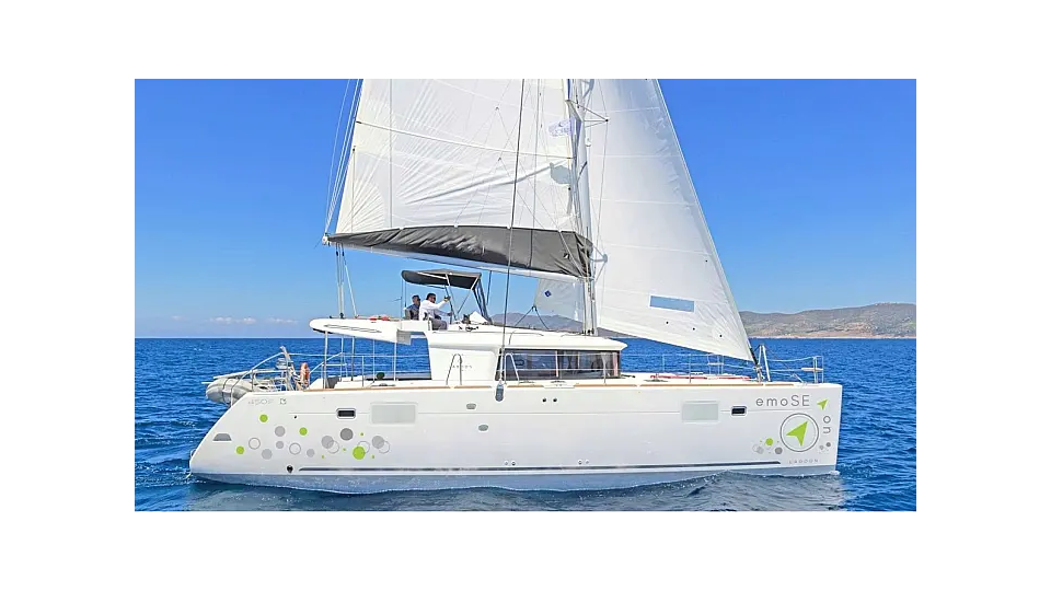 Lagoon-Bénéteau Lagoon 450 F - 4 + 1 cab. Emoseaon