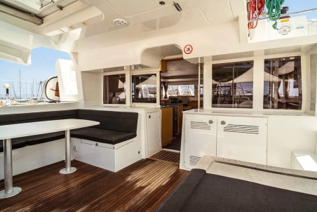 Lagoon-Bénéteau Lagoon 450 F - 4 + 1 cab. Emoseaon