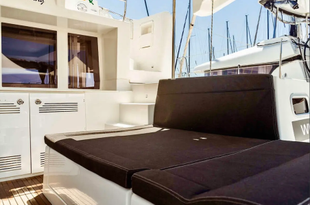 Lagoon-Bénéteau Lagoon 450 F - 4 + 1 cab. Emoseaon