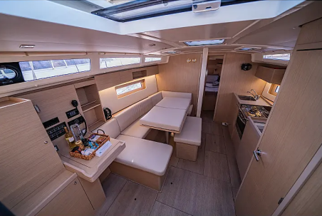 Bénéteau Oceanis 37.1 Piperi