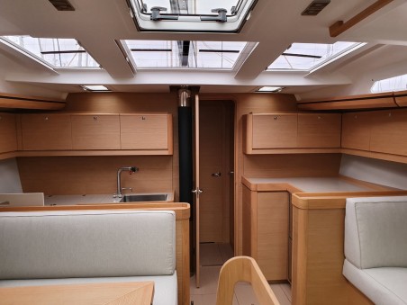 Dufour 520 GL | Yacht Charter Greece | Travelboat