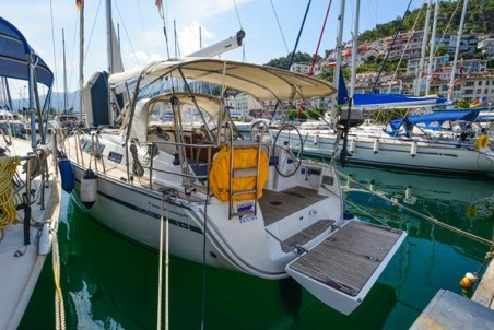 Bavaria Yachtbau Bavaria Cruiser 37 - 3 cab. Kedi