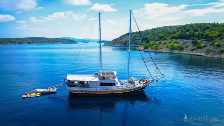 Unknown Sirena Sirena