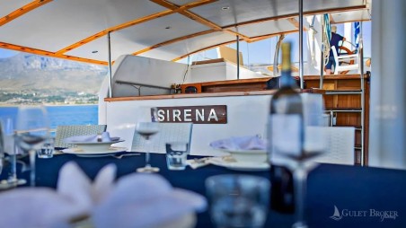 Unknown Sirena Sirena