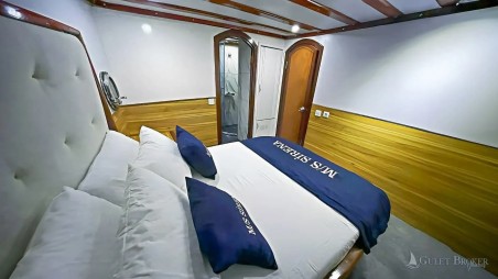 Unknown Sirena Sirena