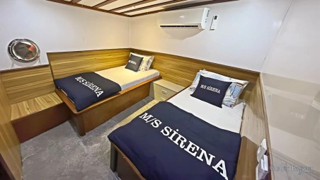 Unknown Sirena Sirena