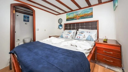 Unknown Sirena Sirena