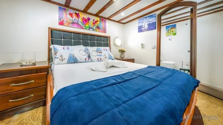 Unknown Sirena Sirena