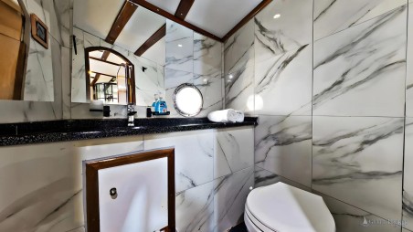 Unknown Sirena Sirena