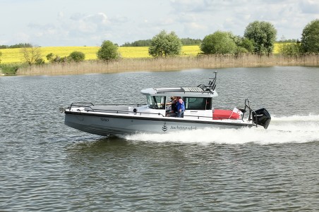 Axopar 28 Cabin Brabus Line SNO