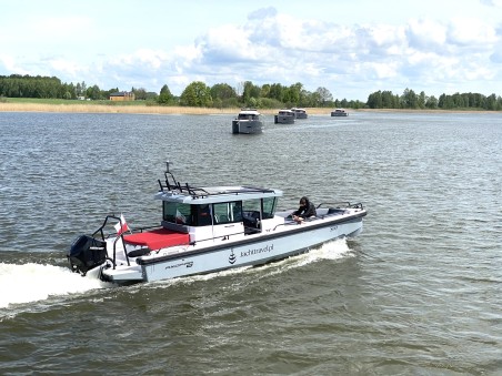 Axopar 28 Cabin Brabus Line SNO