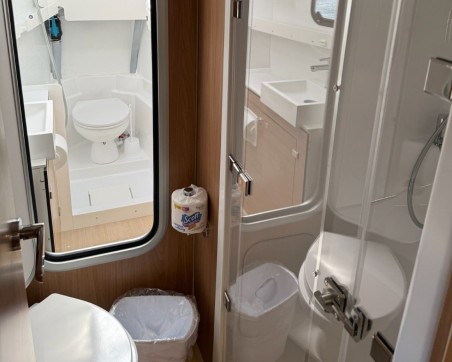 Bali 5.4 - 5 + 2 cab | Yacht Charter British Virgin Islands | Travelboat