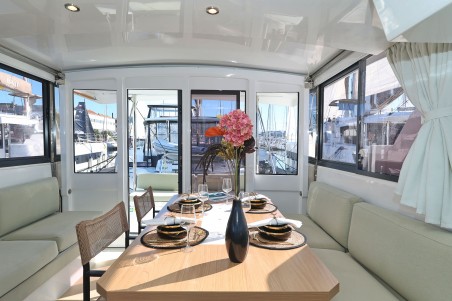 Bali Catspace OW | Czarter jachtu Chorwacja | Travelboat