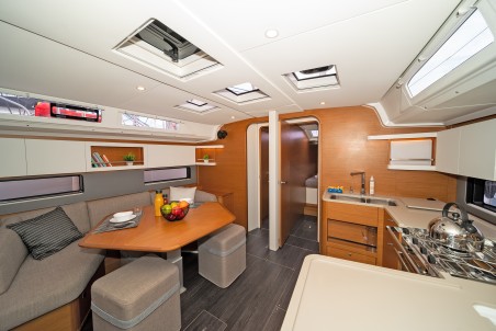 Dufour Yachts Dufour 44 - 4 cab One Heart