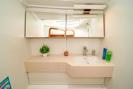 Dufour Yachts Dufour 44 - 4 cab One Heart