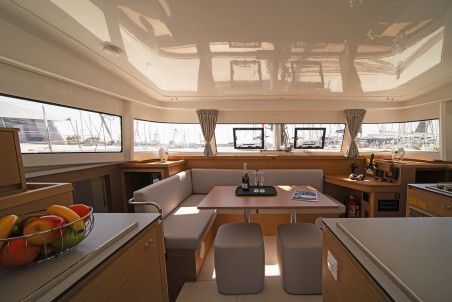 Excess 11 | Czarter jachtu Grecja | Travelboat
