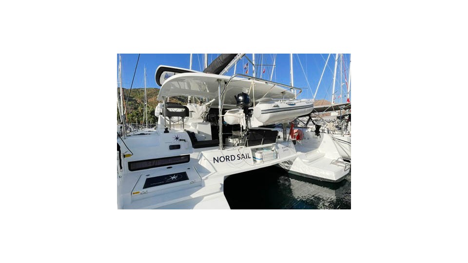 Lagoon-Bénéteau Lagoon 42 - 4 + 1 cab. NORD