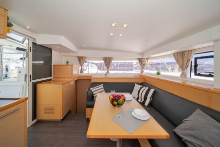 Lagoon-Bénéteau Lagoon 400 S2 - 4 + 2 cab. Callisto