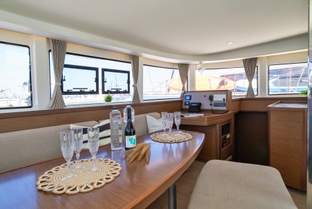 Lagoon-Bénéteau Lagoon 42 - 4 + 2 cab. Ionas