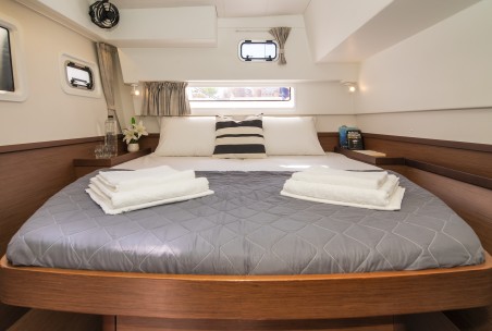 Lagoon-Bénéteau Lagoon 42 - 4 + 2 cab. Ionas