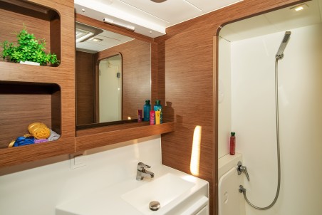 Lagoon-Bénéteau Lagoon 42 - 4 + 2 cab. Ionas