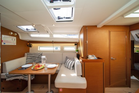 Jeanneau Sun Odyssey 440 - 4 cab. Navillera