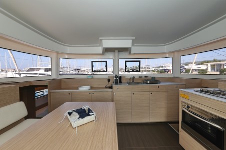 Lagoon-Bénéteau Lagoon 38 - 3 + 2 cab. Nami