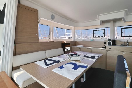 Lagoon-Bénéteau Lagoon 38 - 3 + 2 cab. Nami