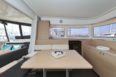 Lagoon-Bénéteau Lagoon 38 - 3 + 2 cab. Nami