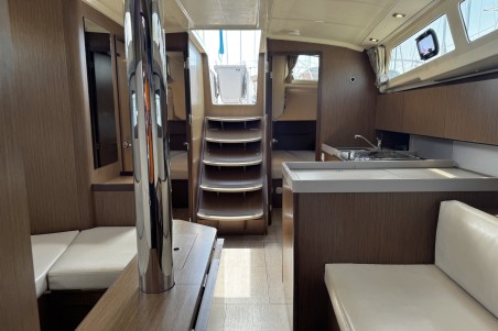 Bénéteau Oceanis 41.1 All Winds