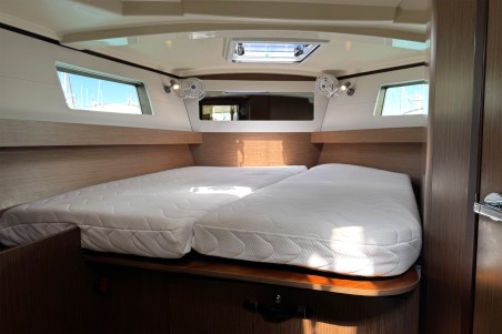 Bénéteau Oceanis 41.1 All Winds