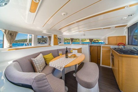 Lagoon-Bénéteau Lagoon 380 - 4 + 2 cab. Queen Mia