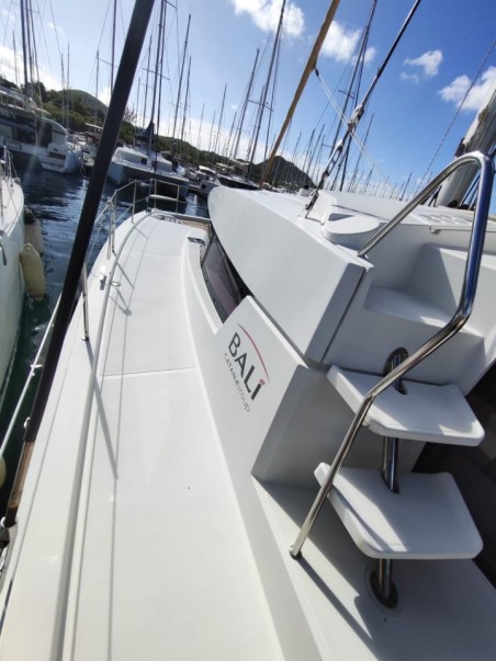 Bali 4.0 - 4 + 2 cab. | yacht charter Caribbean | Travelboat